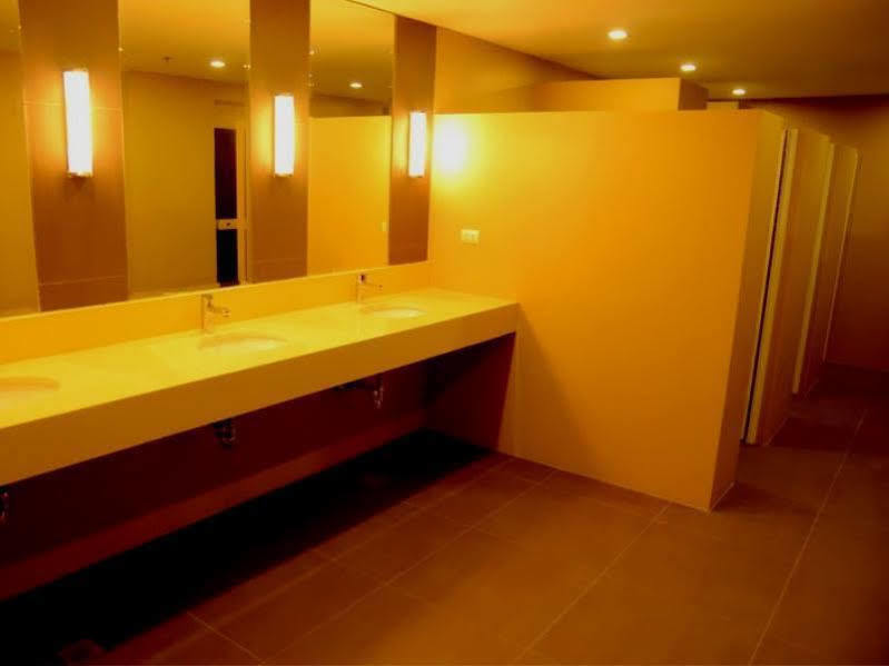 Pasig City Stradella Hotel מראה חיצוני תמונה
