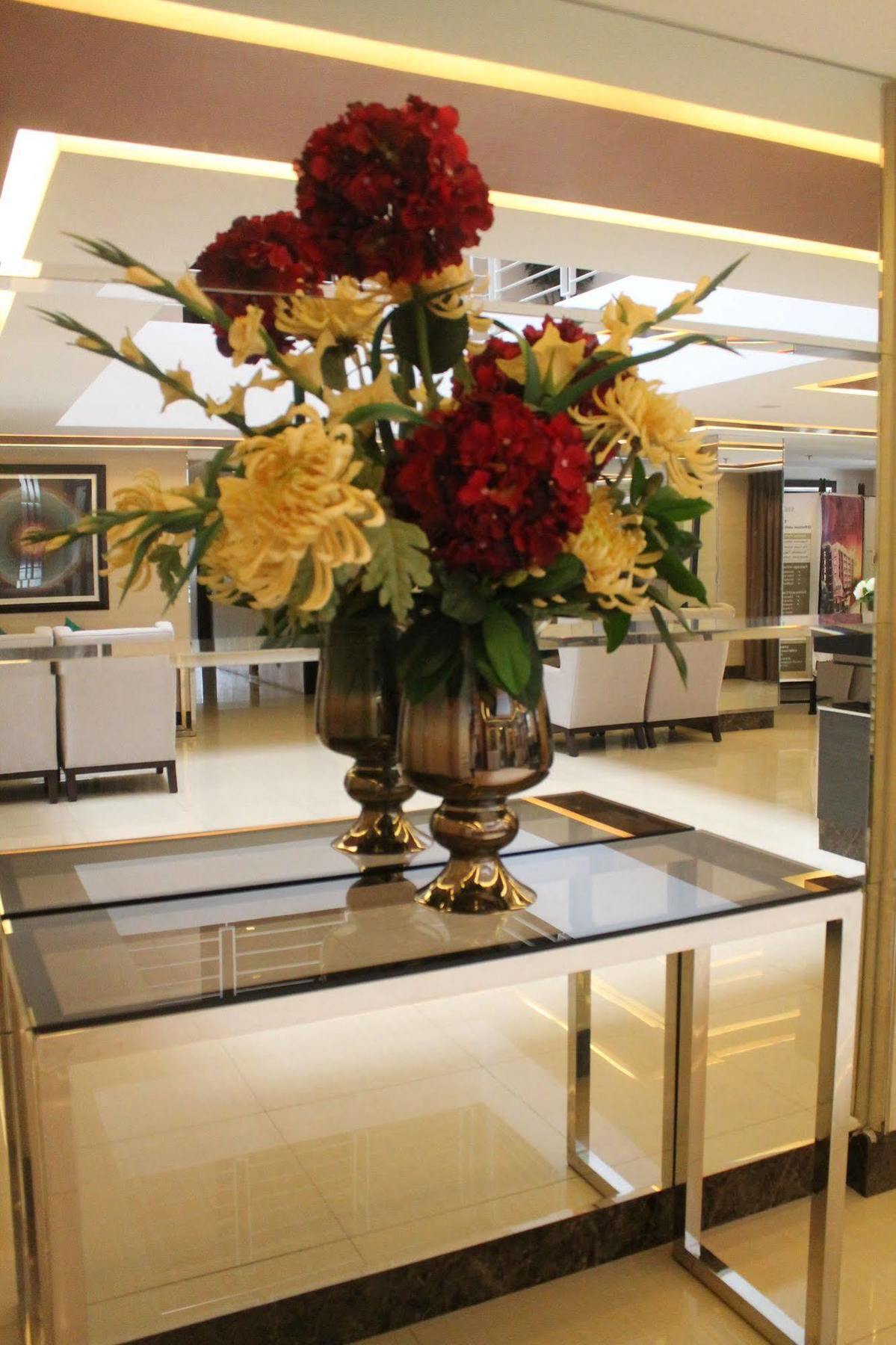 Pasig City Stradella Hotel מראה חיצוני תמונה